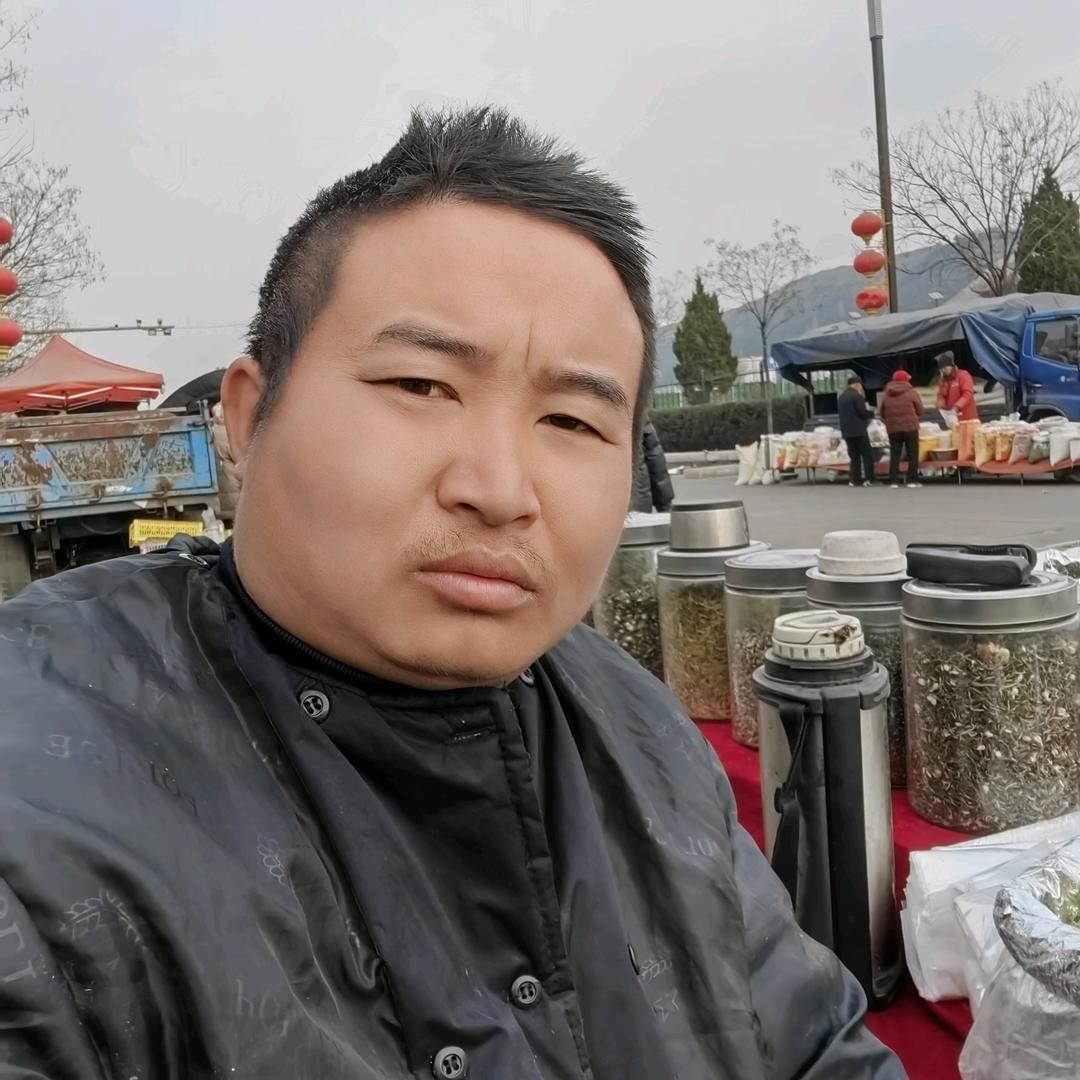 石在陕北以茶会友。