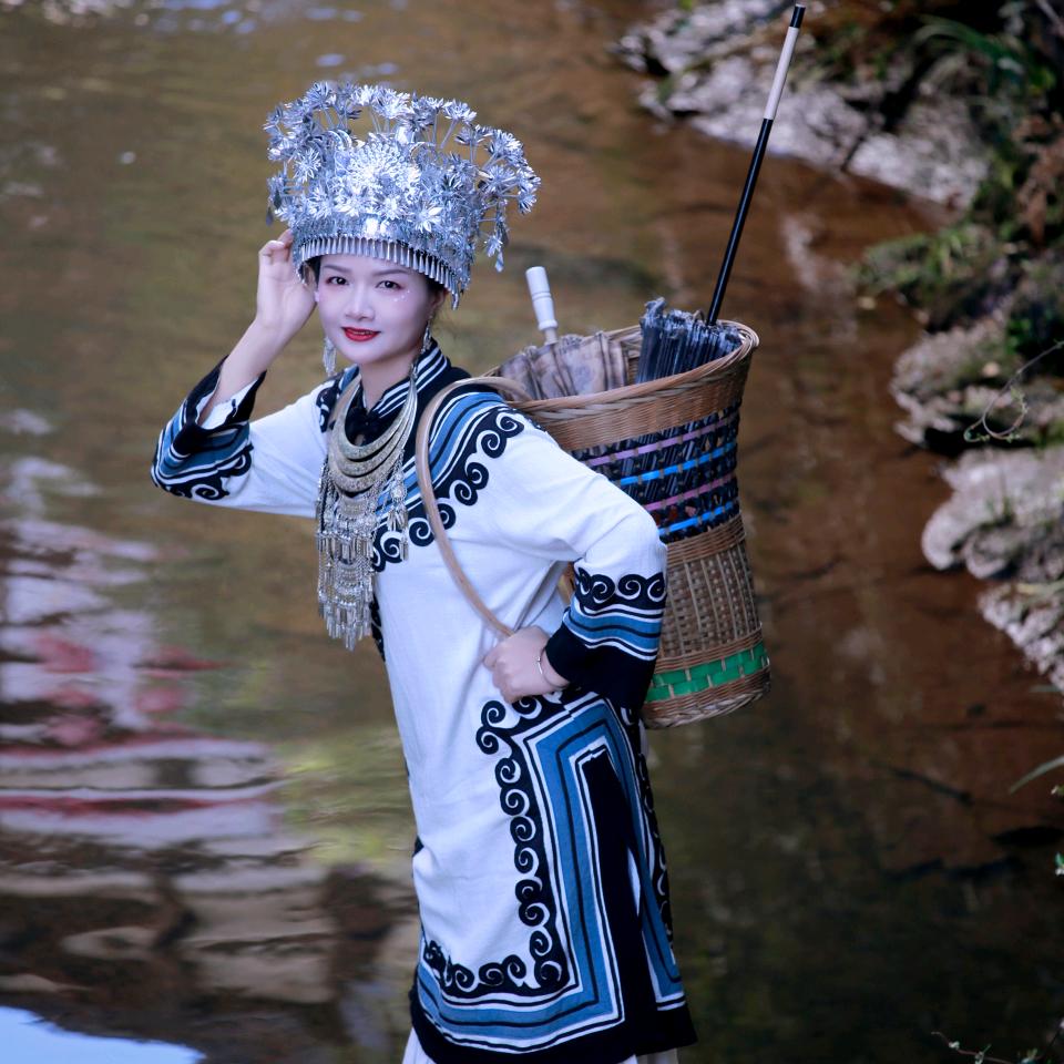 龙岩龙悦大酒店-花姐