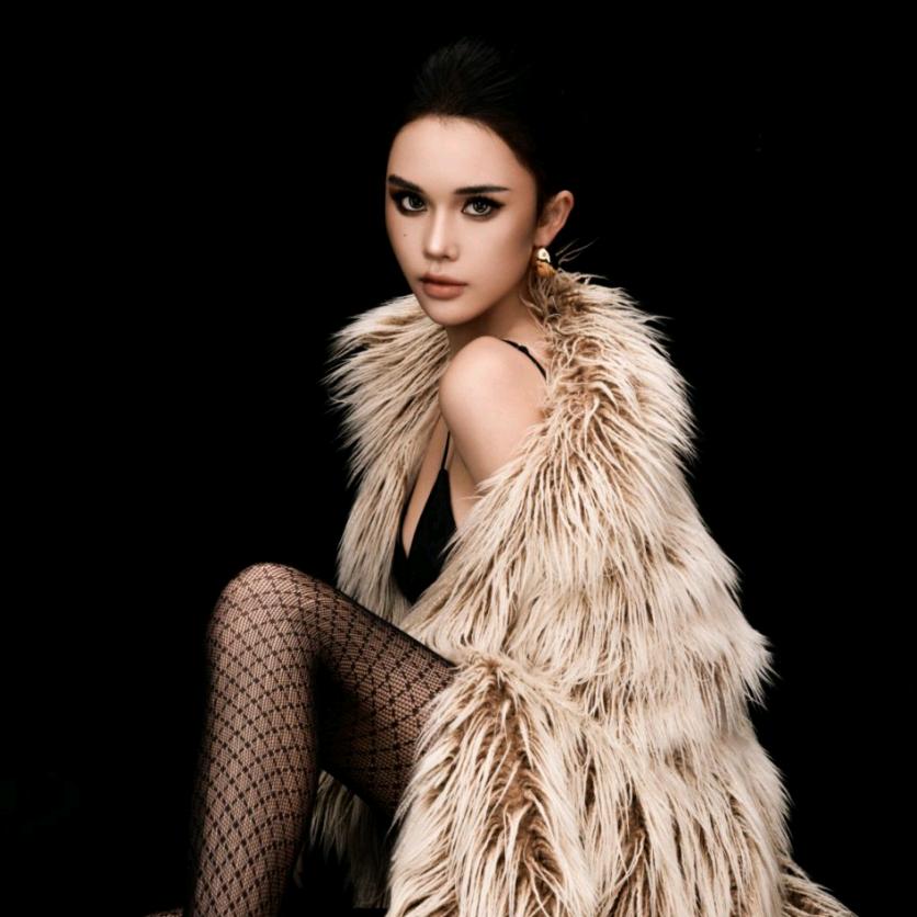 媛老板-穿搭分享