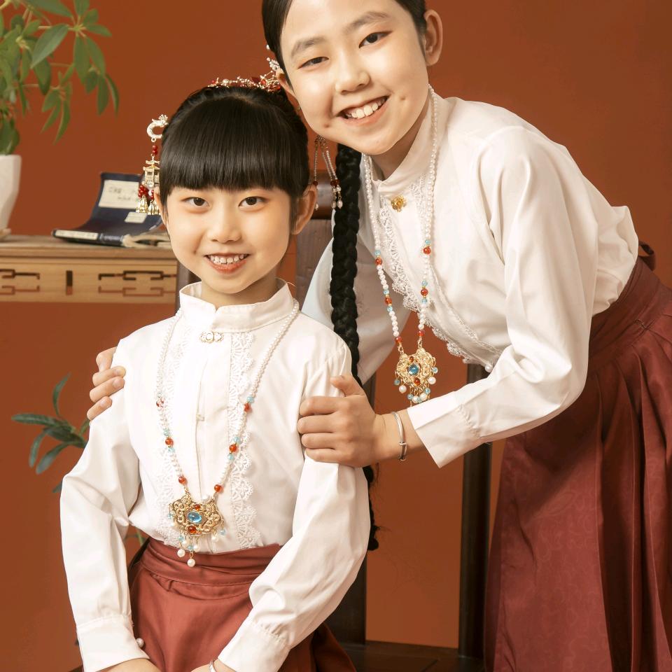 🐲(*^ω^*)席席果冻℘࿐