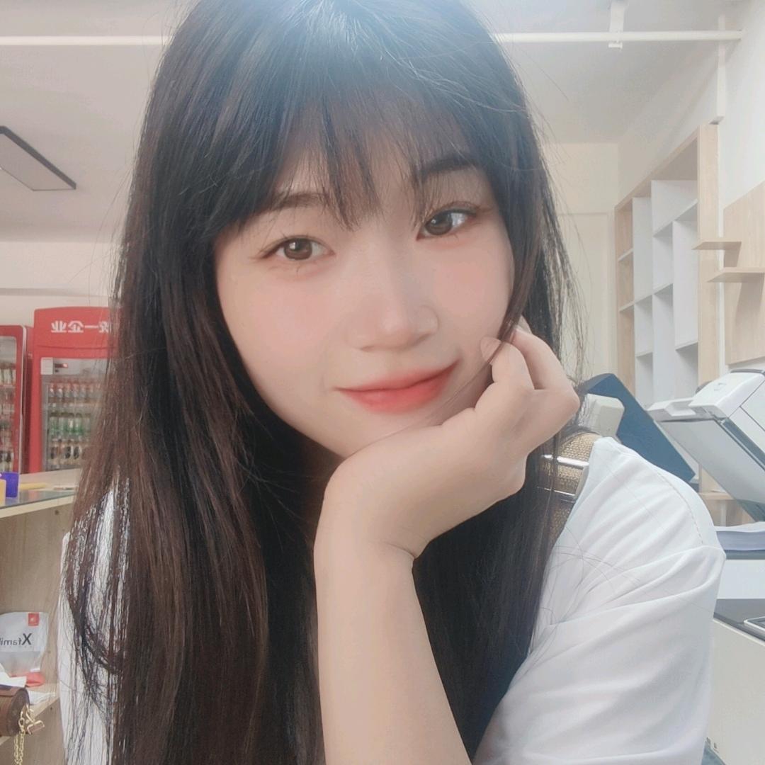 瓜田里吃瓜的猹