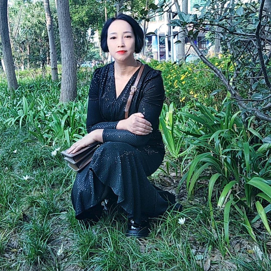 《何家幺妹》💐💐💐