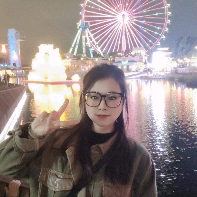 胡小姐的春夏秋冬