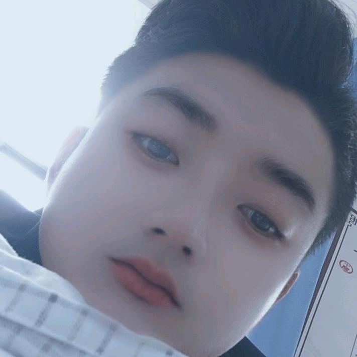 不配说爱我