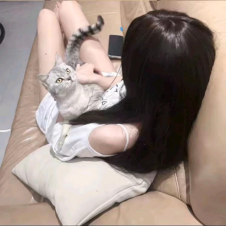 煊.