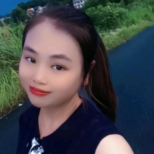 小娜❤️{关赞，必回}😃