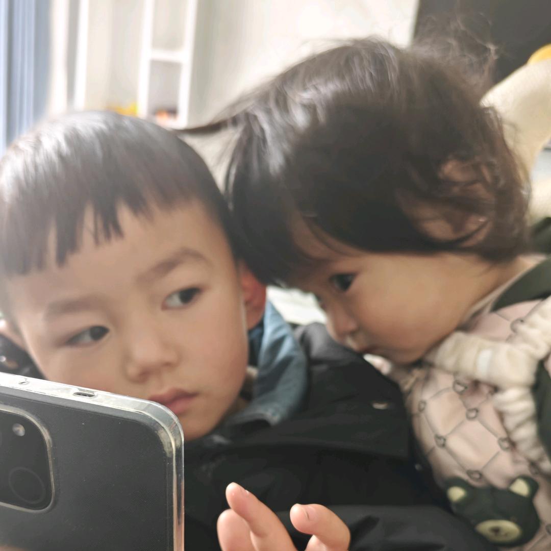 阿邦婧予