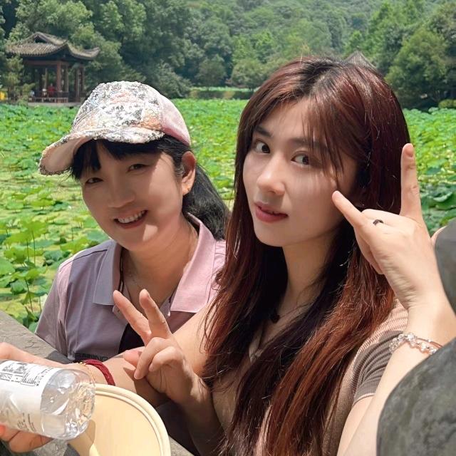 平姐和大家唠嗑