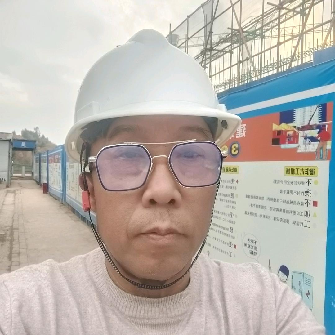 男人站直别趴下