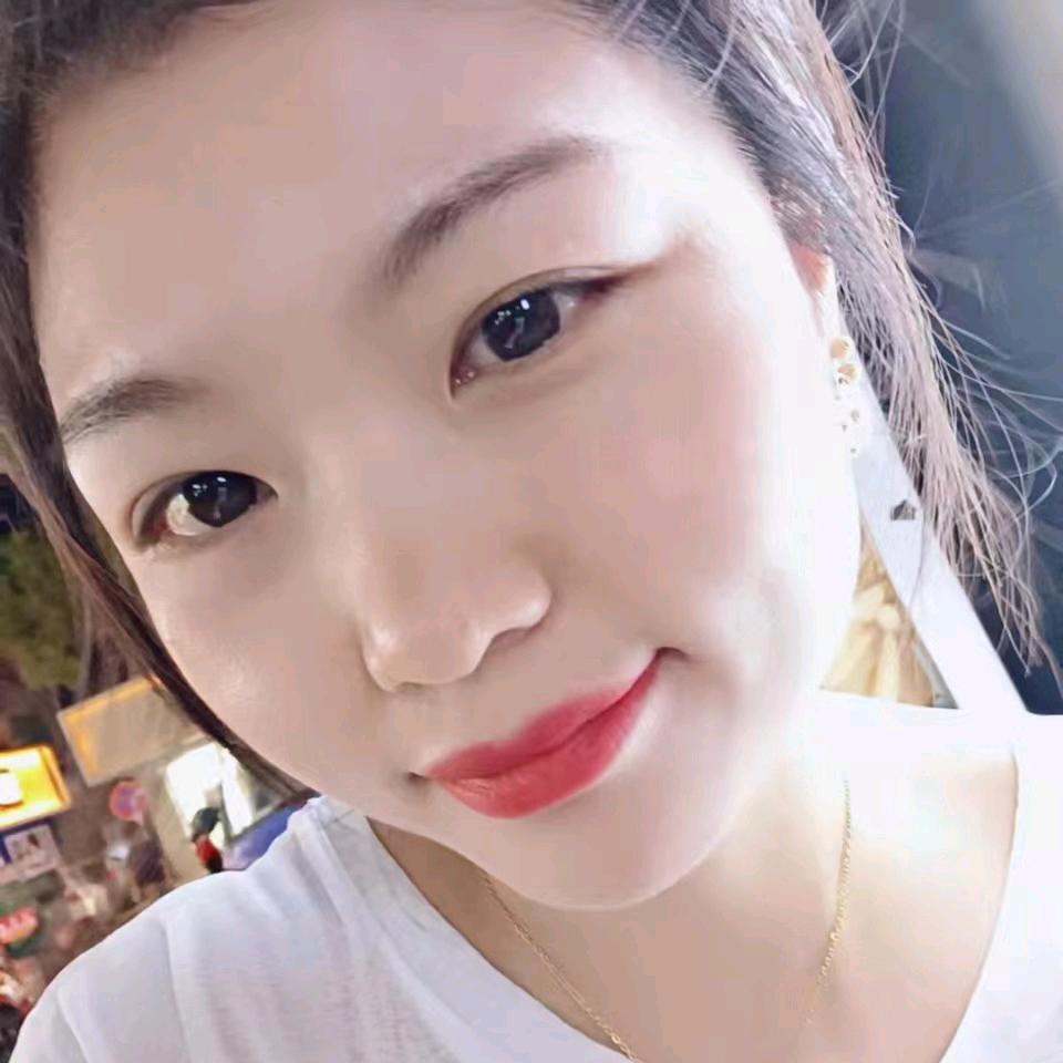 双双.衣柜女装