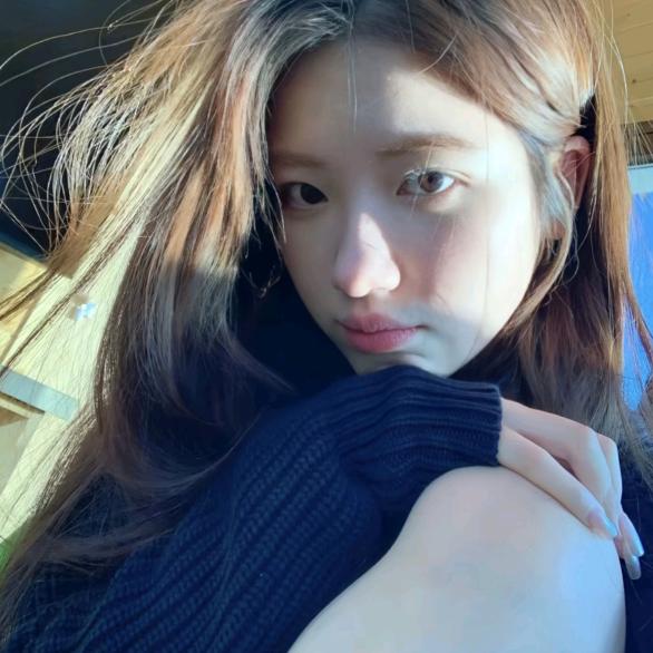 ㅤㅤ比个✌︎ㅤ
