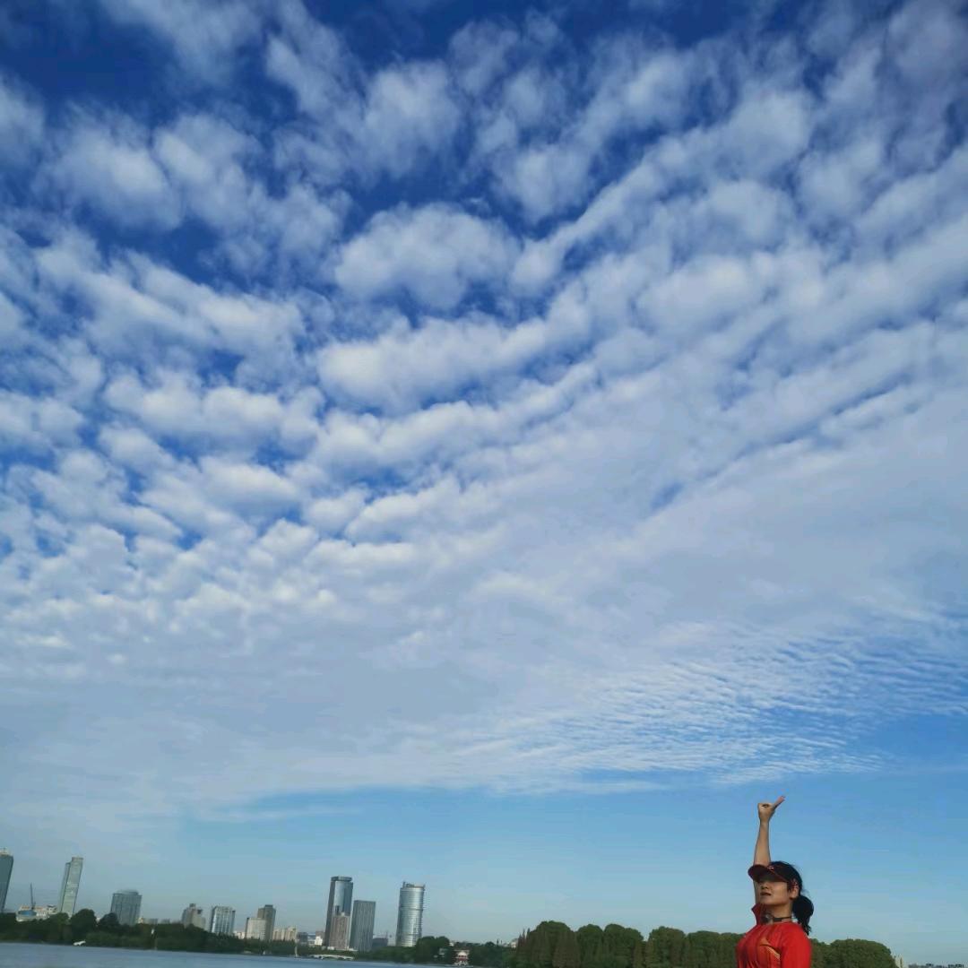 小溤哥（＾ｖ＾）