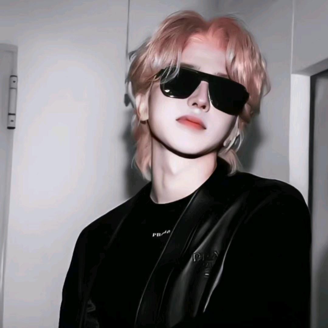 呆呆卡布达(￣.￣)