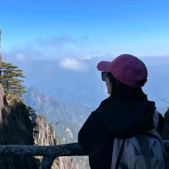 黄山大学生陪爬团