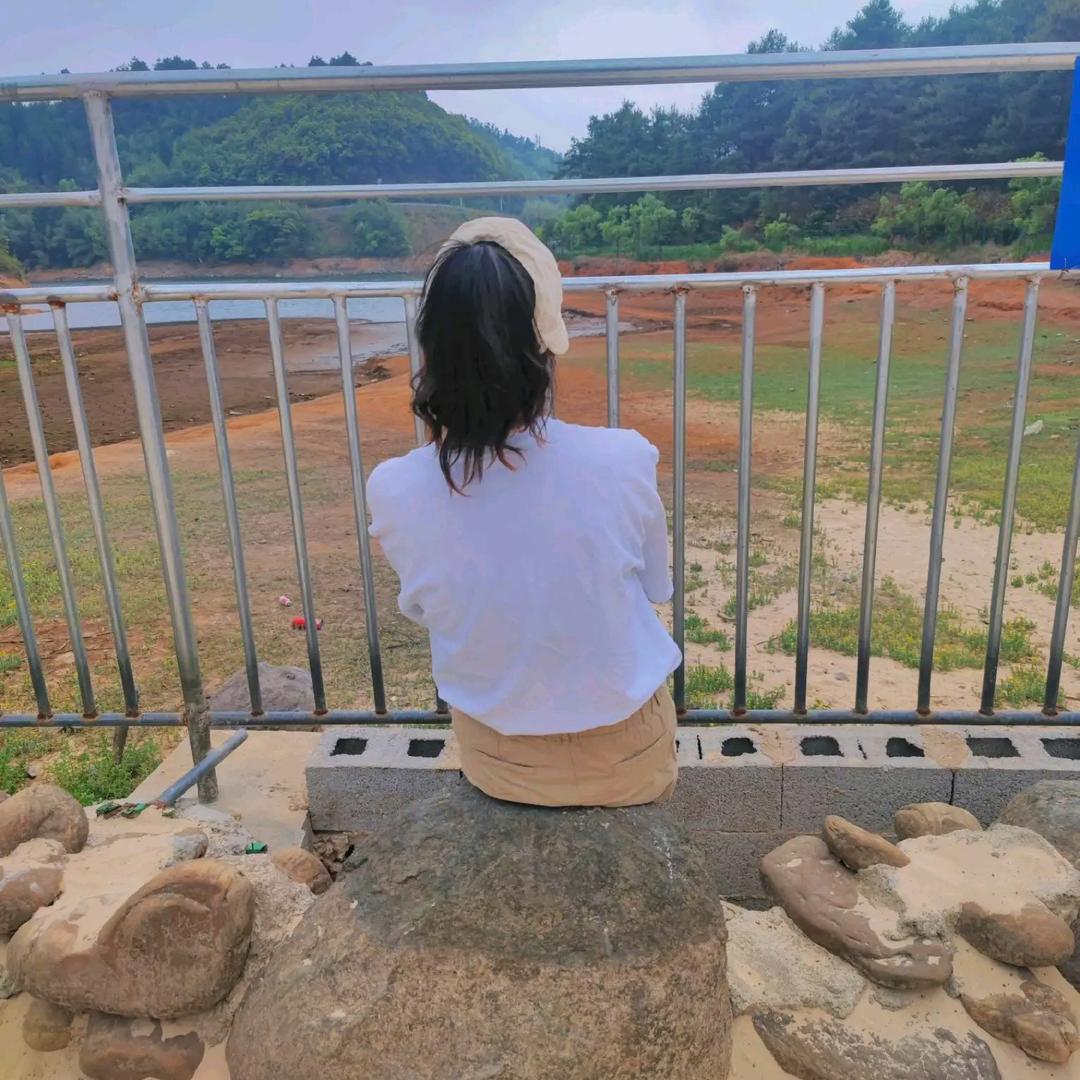 Alone° A person