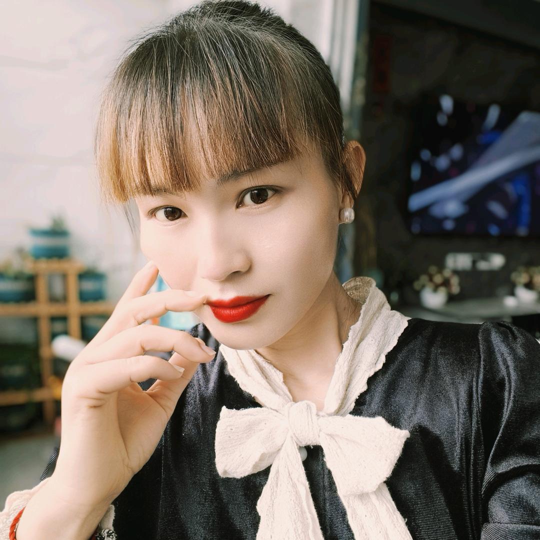H y英子
