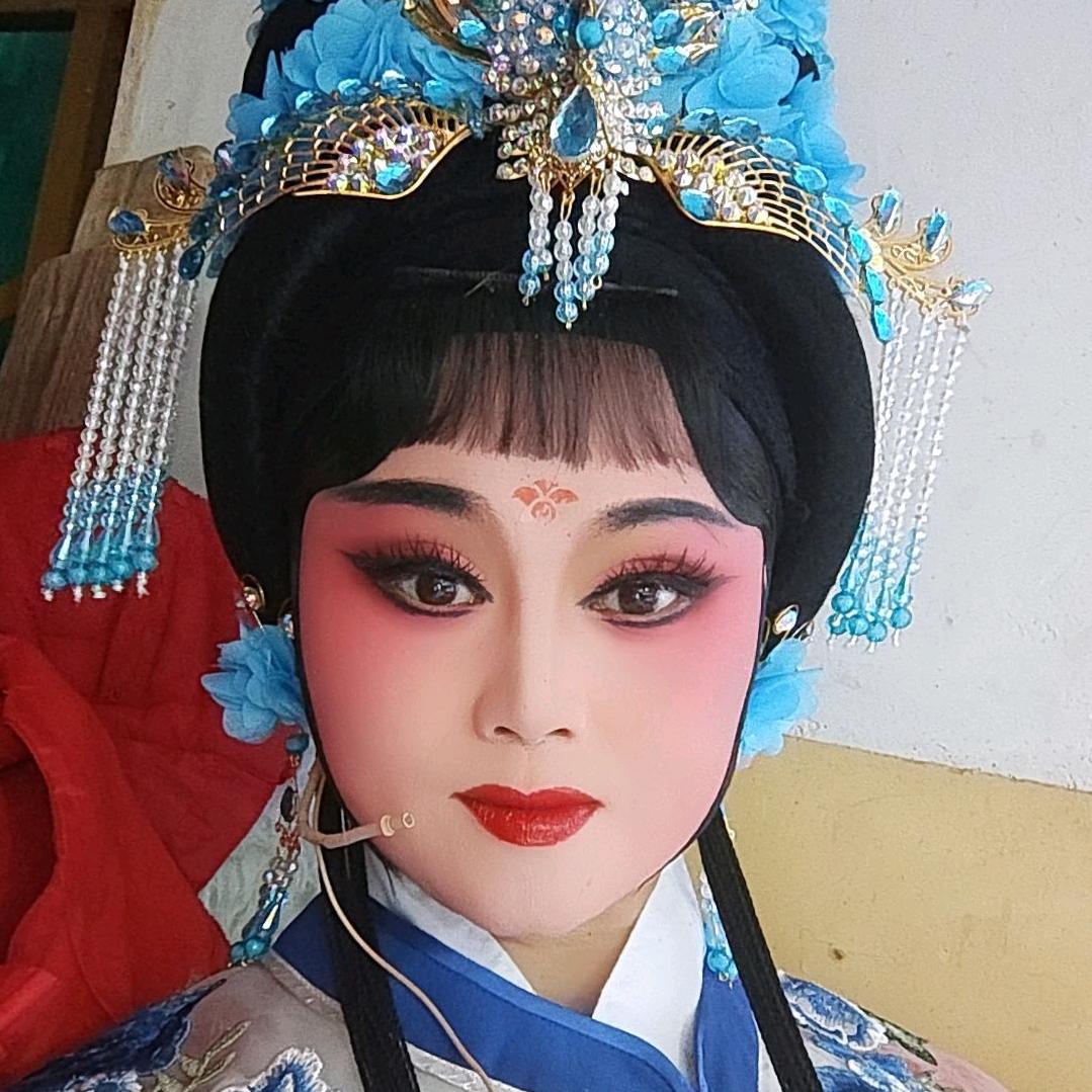 林双双