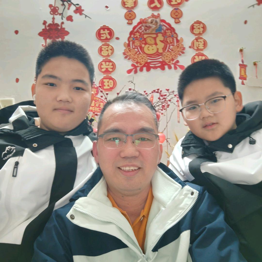 气宇轩昂父子仨