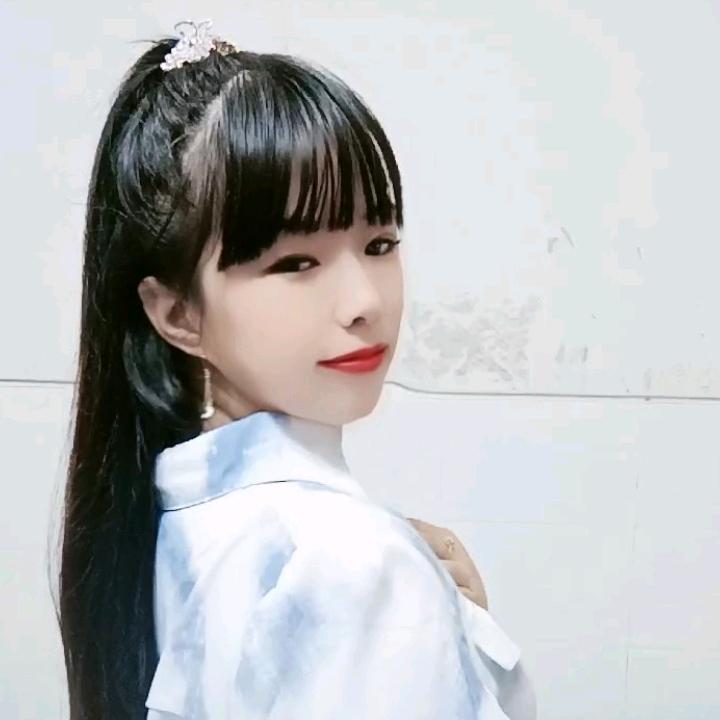 跳舞情思思（情思思没大哥守护）