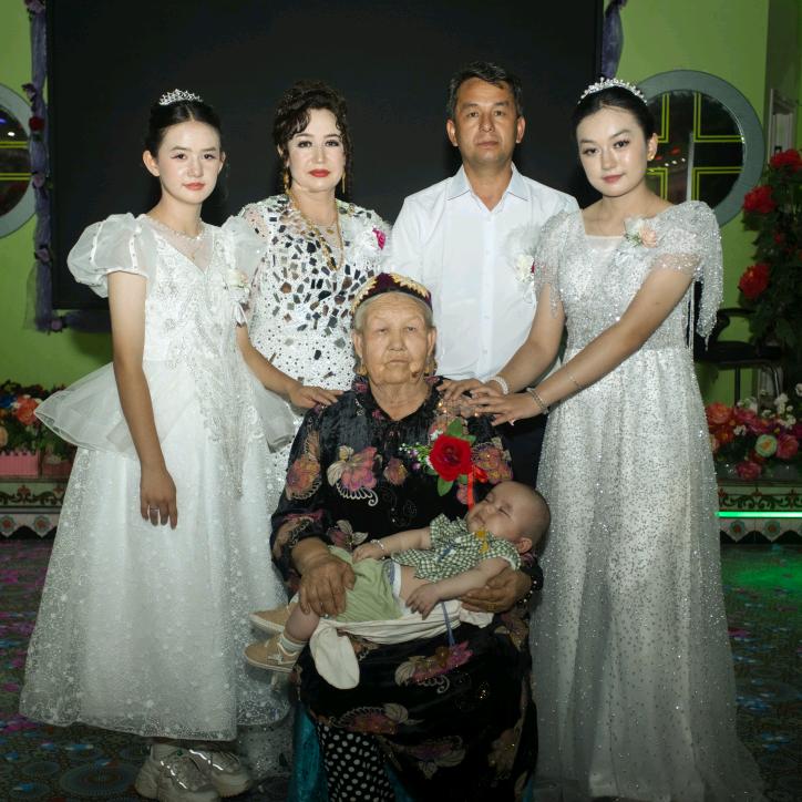 风吹来的美女