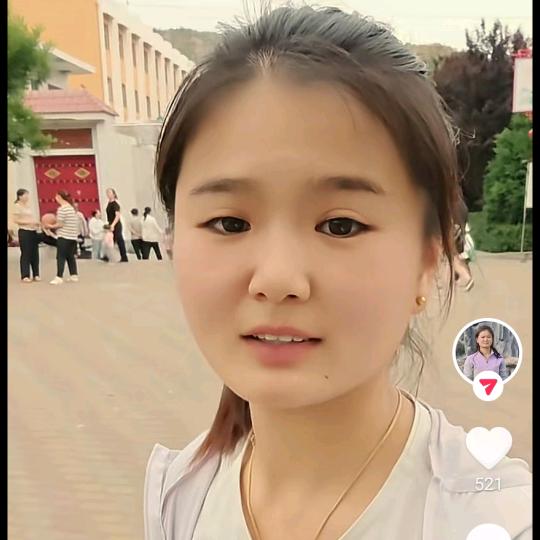 农村小妮