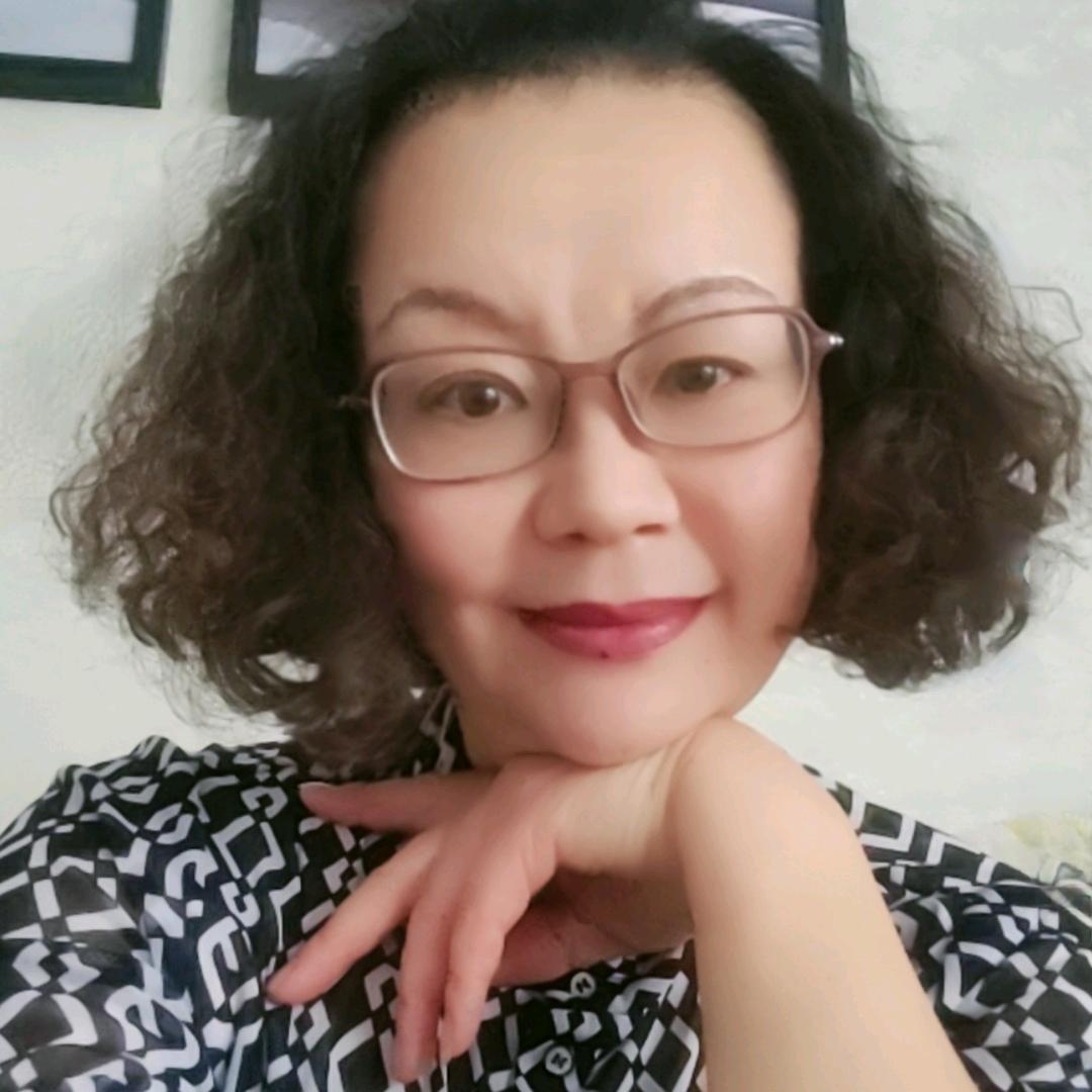 花若绽放，蝴蝶自来
