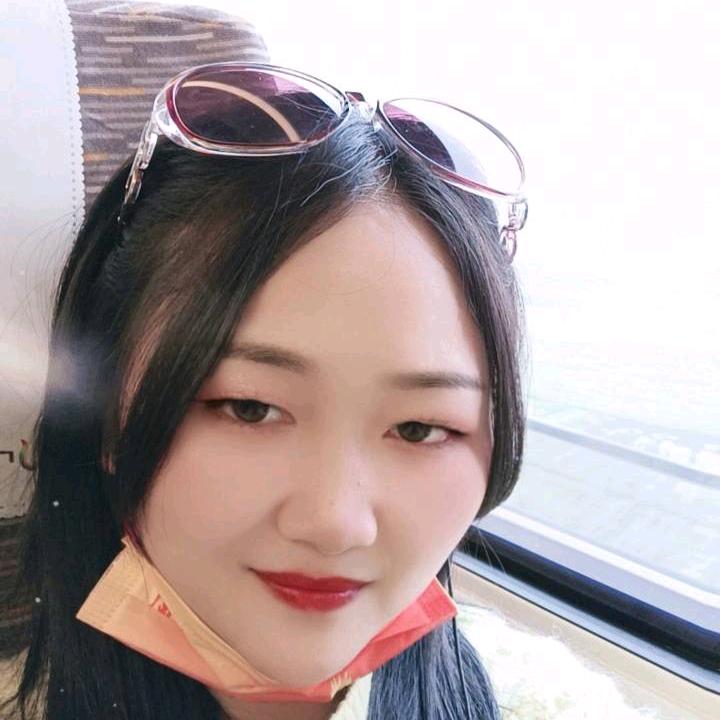 紫依女