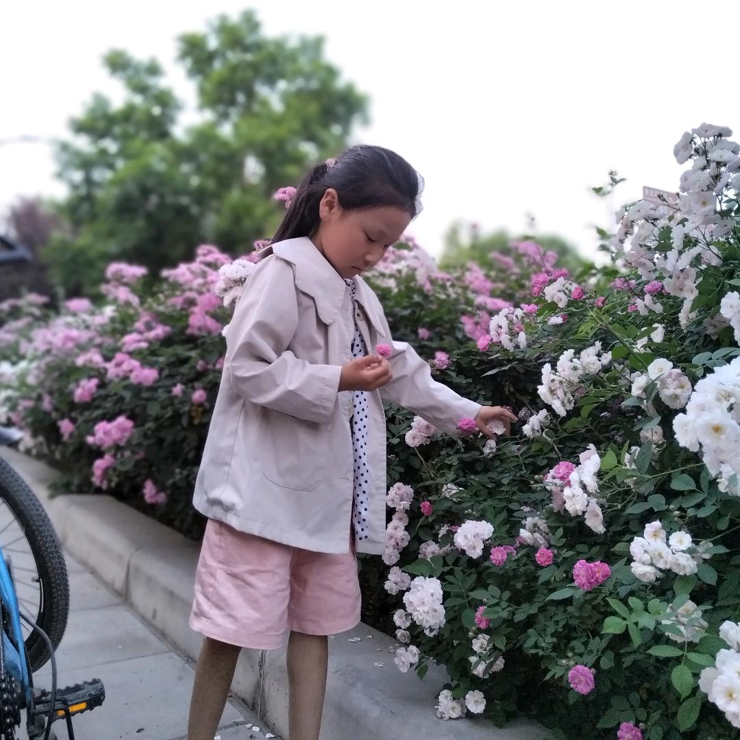 悦己、阅己、越己。