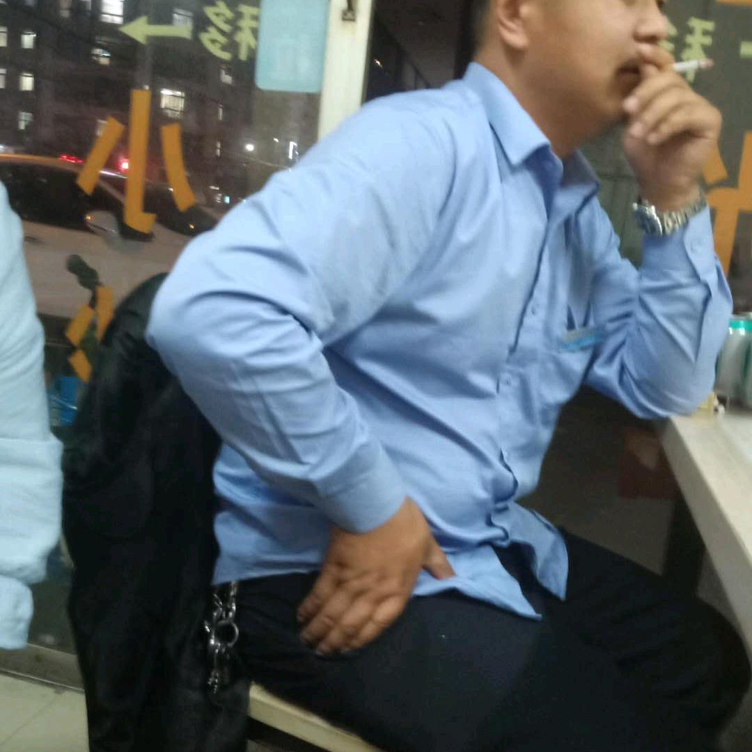 辉哥.
