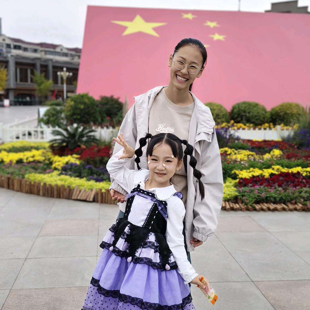 菲姐有俩宝