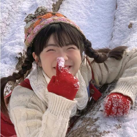 ૮ 听心 ა