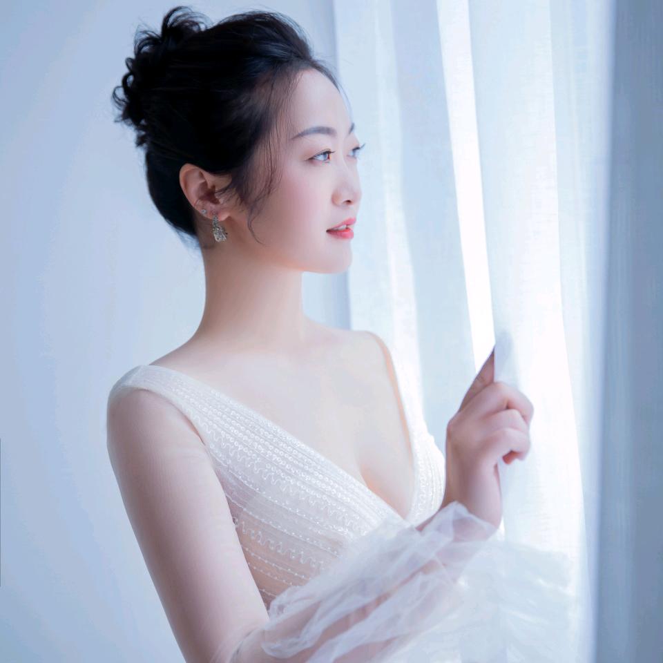 @孟维靖