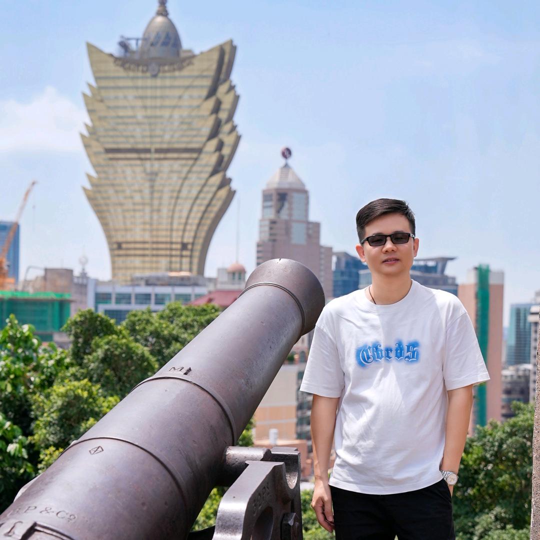 阳仔吃喝玩乐