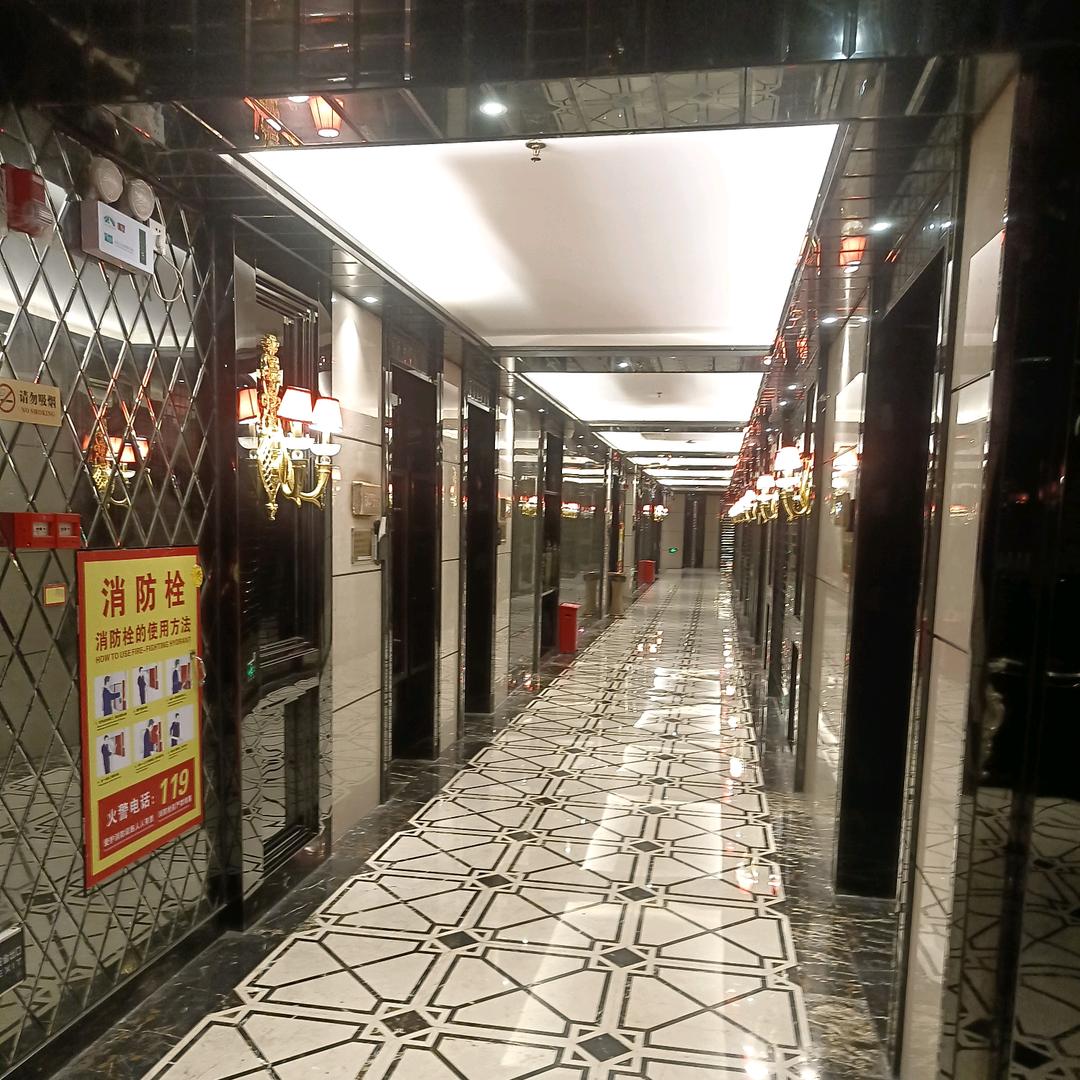 黎三圈