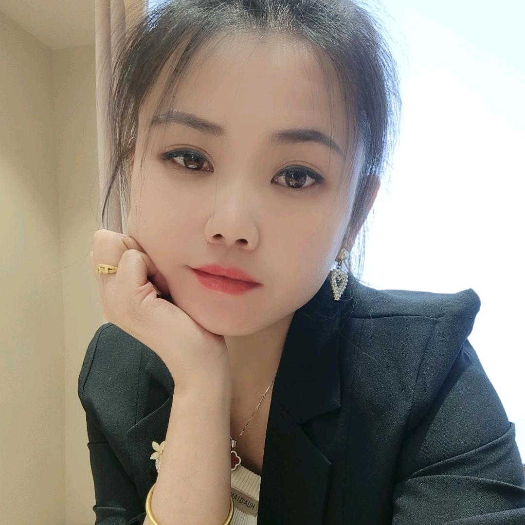 悬崖边的玫瑰