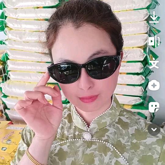 竖河镇批发海蜇（市场外朝北门市）