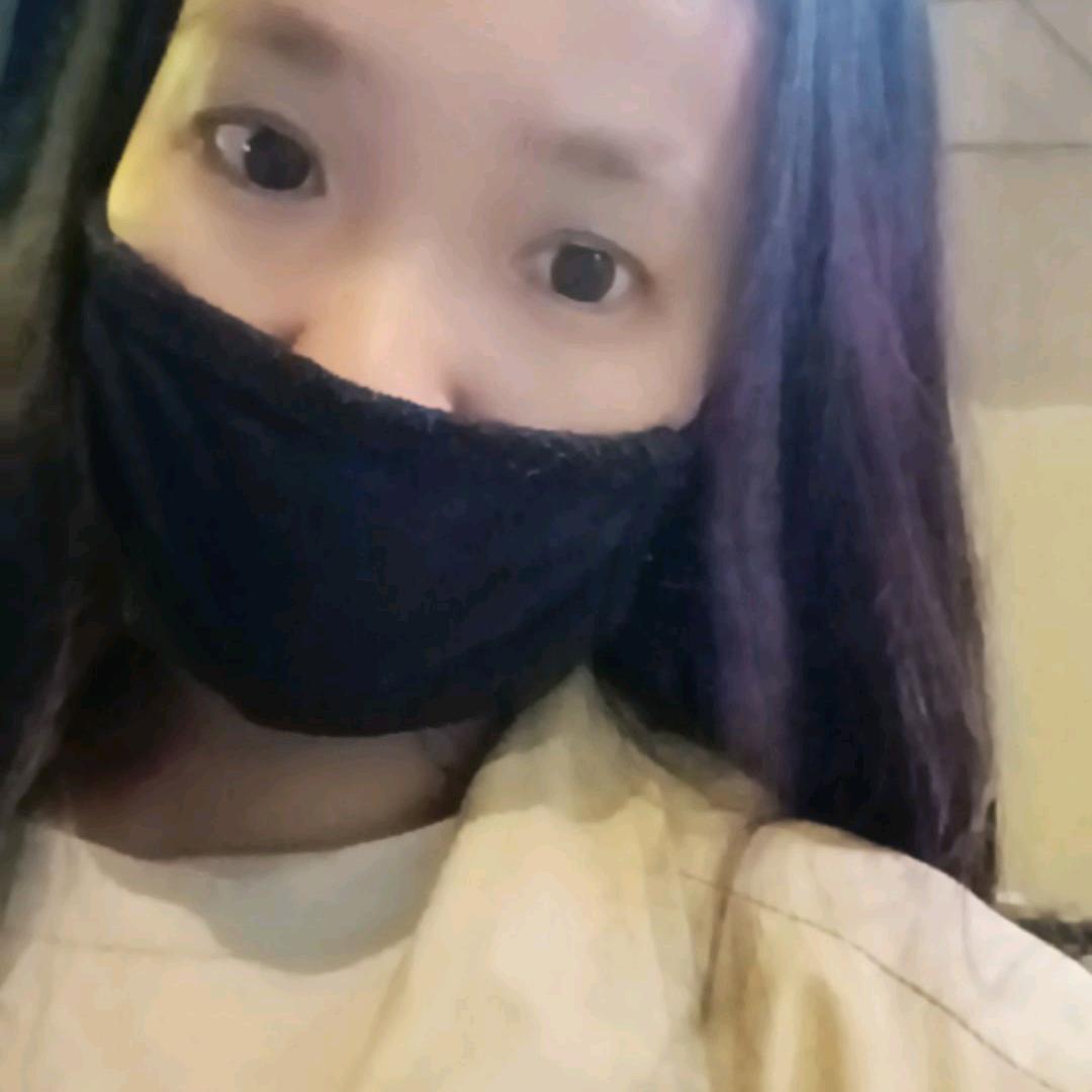 XU（单亲妈妈）