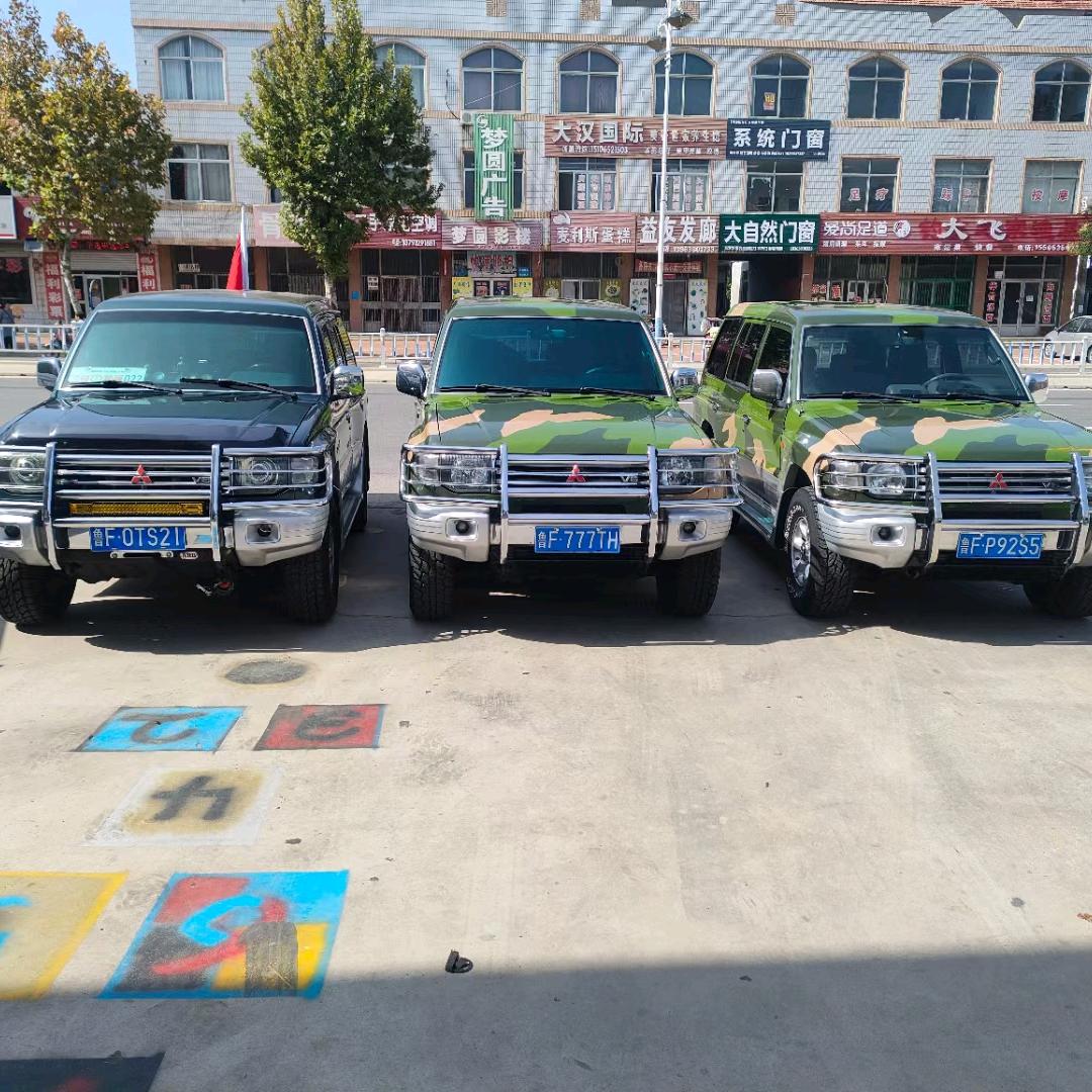 小鹏哥汽车美容工作室