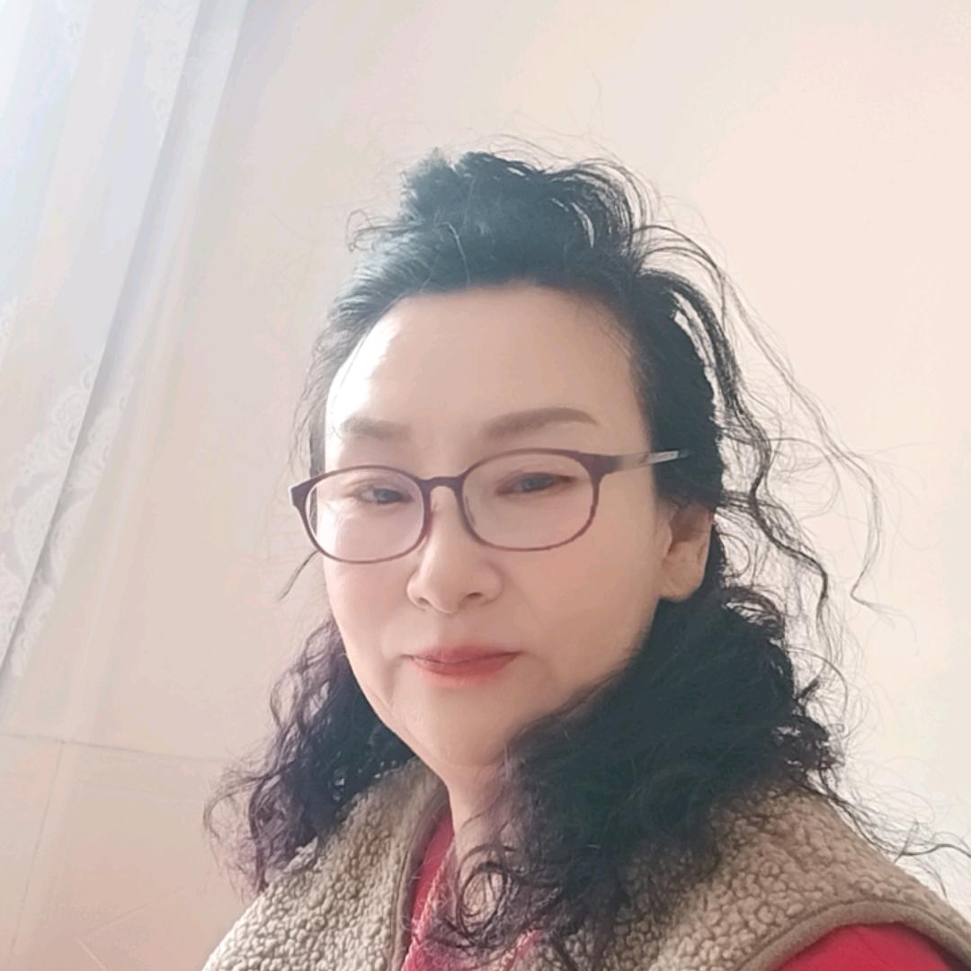 意安穿搭