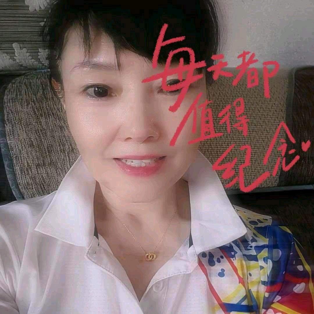 大霞儿张家界市康鸿羽毛球馆