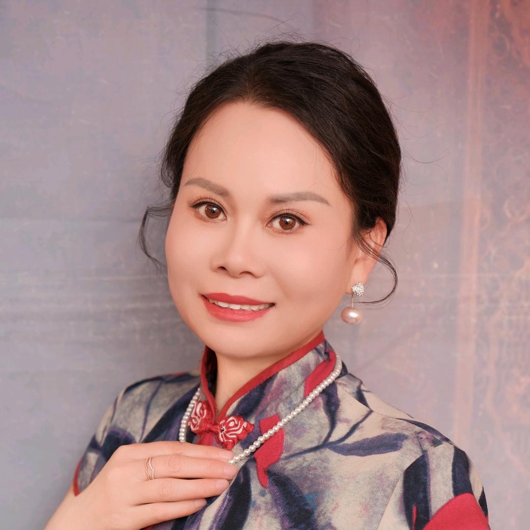 英子
