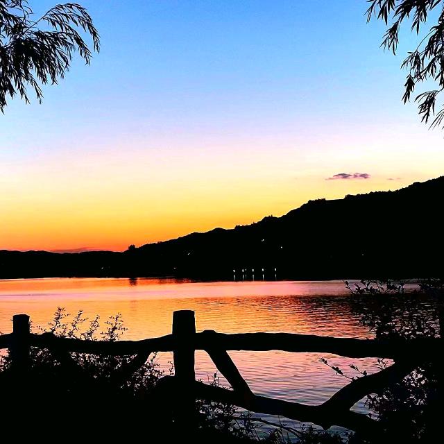 晚霞湖旅游度假区