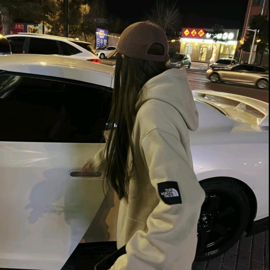 阿拆.