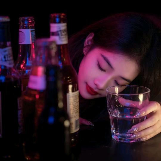 再见只是陌生人