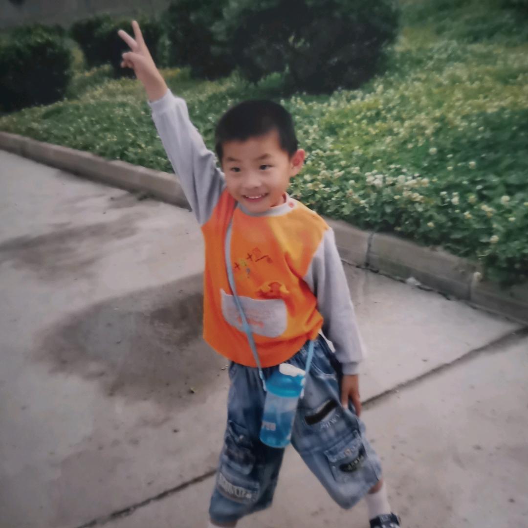 杨宇晨