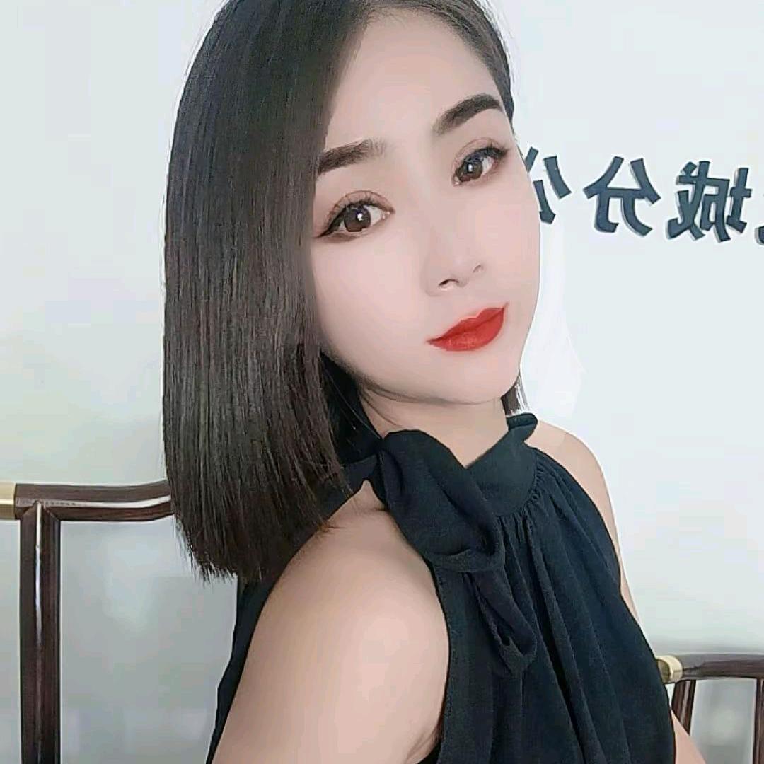 丽丽爱穿搭！