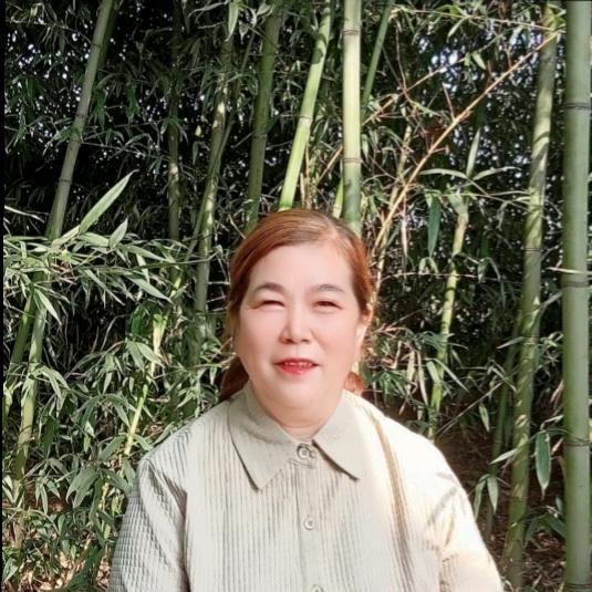 安姐晚上19-10聊天带货主播！