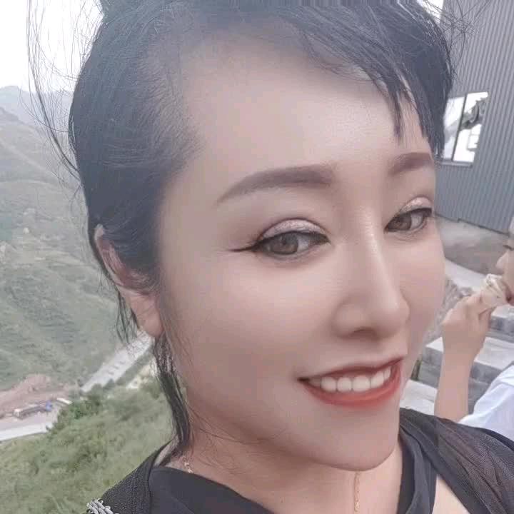 女人的大哥