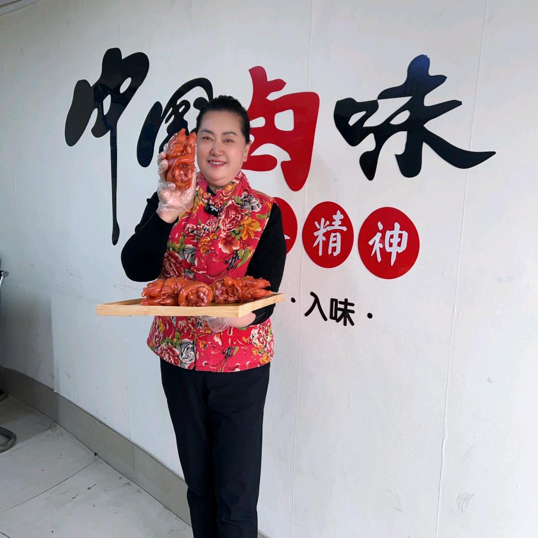 东北大凤姐在武汉