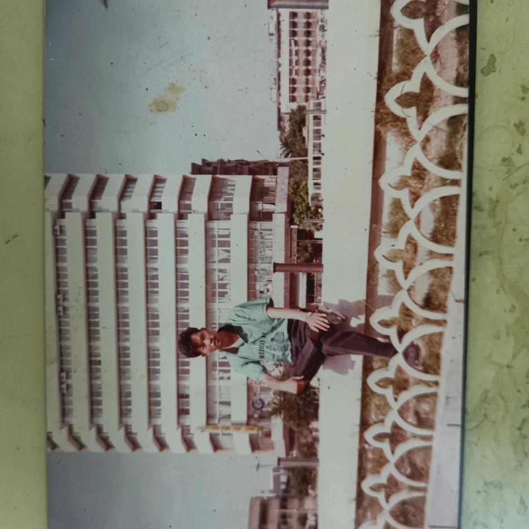 明辉煌地产中介